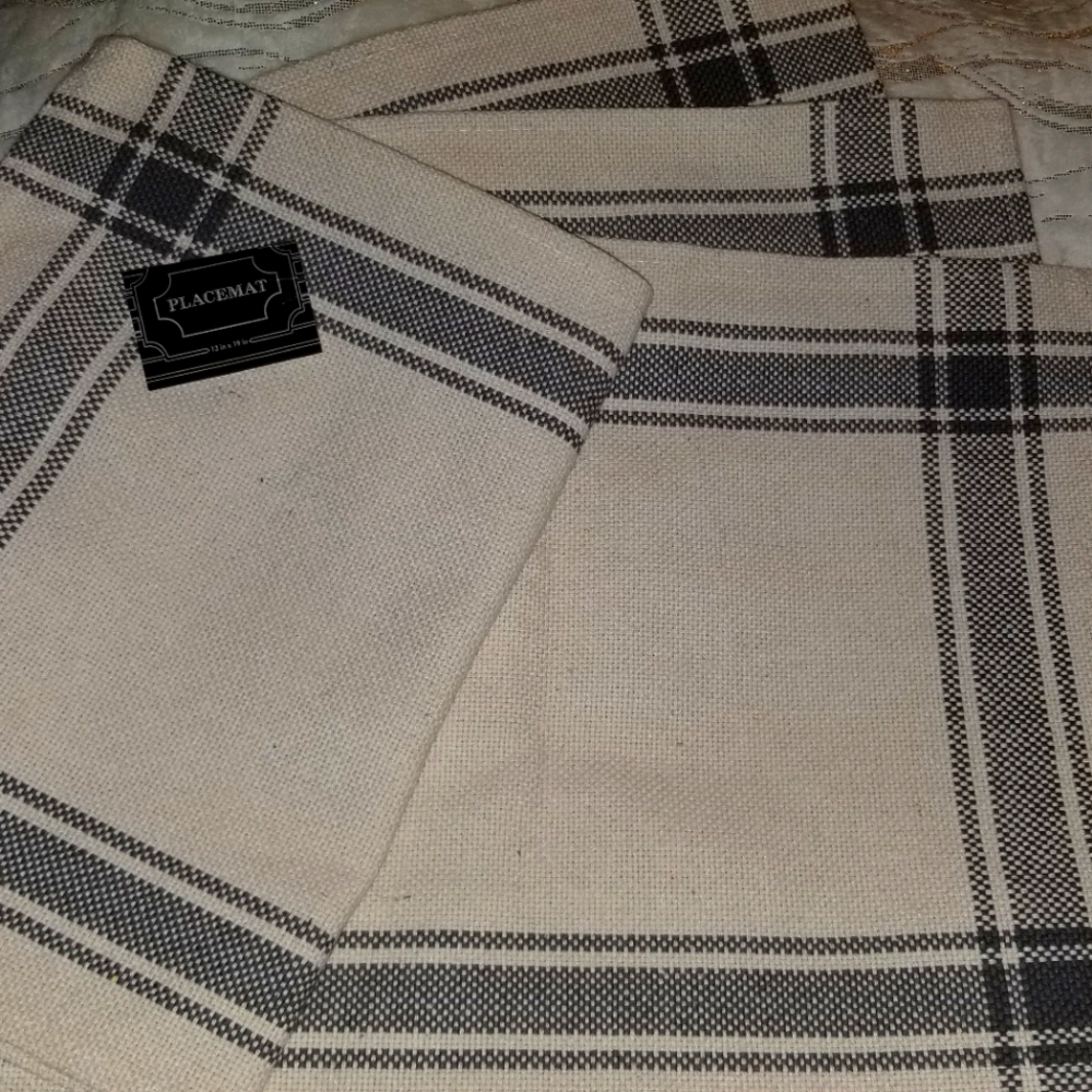 NWT MAGNOLIA STYLE PLACEMATS(4)